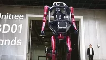 (VIDEO) China a lansat robotul uriaș de 500.000 de euro pe care îl poți pilota ca în filmele SF