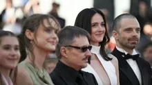 (VIDEO) Succes răsunător pentru Cristian Mungiu la Cannes: A fost aplaudat 10 minute pentru producția sa, alături de Sebastian Stan