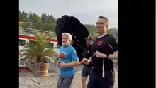 Doi președinți europeni au ieșit la jogging înaintea discuțiilor oficiale. Cum au fost surprinși liderii Cehiei și Finlandei în Praga (VIDEO)