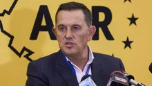 Piperea (AUR): Mai rămân la putere UDMR, Pîslaru și Gheorghiu. Nu știu cum va rezolva această ecuație cu 14 necunoscute matematicianul domn președinte, dar se pare că are toate soluțiile, le cară cu el în rucsac (VIDEO)
