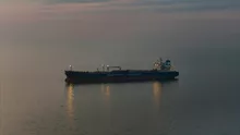 Pirații somalezi au capturat un petrolier de pe coasta Yemenului. Unde se află la ora actuală nava și unde se îndrepte