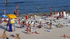 Imaginile dezastrului la Mamaia. Un grup de tineri a distrus apartamentul închiriat de 1 Mai (VIDEO)