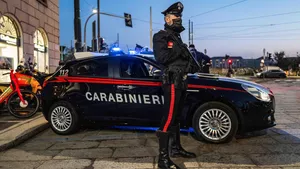 Atac violent în Torino. Un român a înjunghiat de 4 ori un italian și l-a lăsat prăbușit pe asfalt