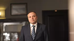 Prețul petrolului ar putea exploda până la 124 de dolari/baril. Chisăliță: „Energia revine în centrul tensiunilor globale”