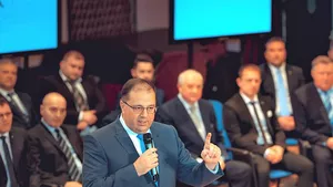 Marius Pașcan, despre problemele de la Spitalul din Reșița: Ai noștri se luptă să prezerveze cumva pensiile speciale ale clientelei, și iată România reală, în deplina splendoare, cu sănătatea oamenilor pusă în pericol (VIDEO)