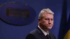 Moțiunea împotriva lui Predoiu a picat la vot. AUR a strâns doar 138 de voturi