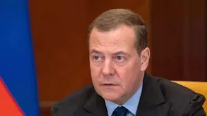 CPI, îngrijorată după ce fostul președinte rus, Medvedev, a amenințat că va lovi tribunalul care a emis mandat pe numele lui Putin, cu rachete hipersonice