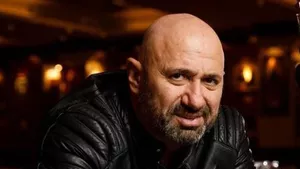 Chef Cătălin Scărlătescu, despre începuturile sale în lumea televiziunii românești: „A fost circ și panaramă. Am scos 7 cuvinte”