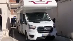 Români prinși în Albania cu 260 de kilograme de cannabis. Tinerii făceau trafic pe ruta Grecia cu două rulote: „Se deghizau în turiști”