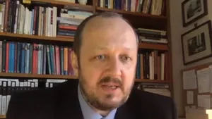 Profesorul Adrian Papahagi: Aproape toți candidații la prezidențiale gafează major și au istoric de înfrângeri. Există o singură excepție (VIDEO)