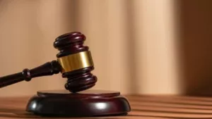 Sentință controversată la Iași: Judecătorii au acceptat relația unui bărbat de 35 de ani cu o minoră