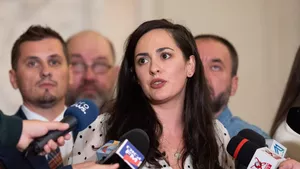 Diana Stoica (USR), după declarația lui Ciolacu referitoare la concediile medicale: Toate cifrele îl contrazic. Nu înțeleg acest război absurd pe care îl duce cu oamenii de bună-credință
