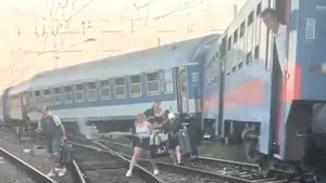 Trafic feroviar dat peste cap în capitala Ungariei. Un tren care a plecat din Cluj către Budapesta a deraiat la Keleti