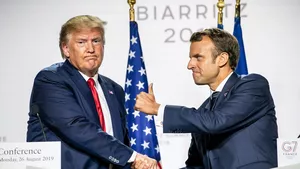 UE va riposta dacă SUA va majora tarifele comerciale. Mesajul lui Macron pentru Donald Trump