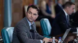Burduja: „Guvernul a prelungit schema de compensare-plafonare a facturilor la curent și gaze” / Ministrul Energiei, noi explicații despre proiectul Neptun Deep (VIDEO)