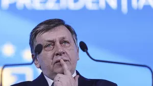 Crin Antonescu spune că nu-l va schimba pe Ciolacu dacă ajunge președinte. Argumentele candidatului