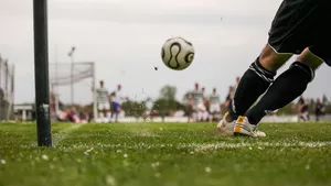 Doliu un lumea sportului. Un fotbalist celebru s-a stins din viață la 39 de ani, în urma unui accident rutier
