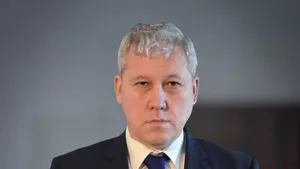 Predoiu apără campania antidrog. Reacția ministrului de Interne la moartea tânărului ucis de o supradoză