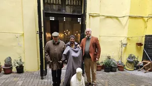 Bustul rabinului Aron Chorin a fost găsit într-un anticariat din Austria, după ce fusese furat în 1977. El a fost redat autorităţilor române
