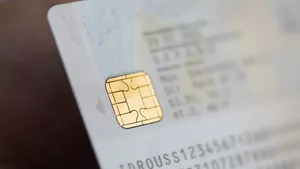 Primele cărți electronice de identitate vor fi emise pe 20 martie. În două luni vor fi disponibile în toată țara