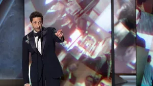 Cum a răspuns Adrien Brody celor care l-au criticat pentru gestul făcut la Premiile Oscar din 2025. „Nu m-am gândit la asta”