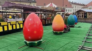 S-au deschis târgurile de Paște. La Sibiu, prețul unui cozonac ajunge și la 600 de lei