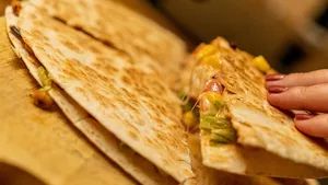 Un preparat dintr-un restaurant clujean a stârnit controverse în mediul online din cauza numelui său. Despre ce este vorba