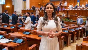 Prima reacție a senatoarei POT care a fost bătută cu ranga de o femeie: “Am fost atacată în plină stradă”. Cum s-a întâmplat totul