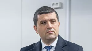 Miruță: „În fabricile de armament din România au crescut copaci, de bine ce au fost folosiţi banii din înzestrare pentru Armata Română”. De ce programul SAFE e atât de important