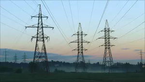 Prețurile la energie explodează. Banca Mondială avertizează asupra unui nou val de scumpiri în 2026