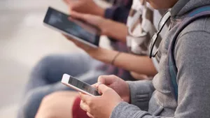 Norvegia pregătește interdicția rețelelor sociale pentru minorii sub 16 ani