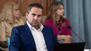 ”Cadoul” ministrului PSD Ciprian Șerban, înainte de demisie: E oficial, călătoria cu metroul se scumpește substanțial din nou