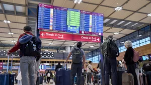 Decizie neașteptată! Companiile aeriene din Europa scad tarifele de vară din cauza crizei de kerosen
