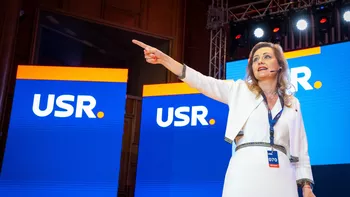 Elena Lasconi, despre Matei Păun: „Nicușor Dan are o problemă și dacă bea bere cu el”