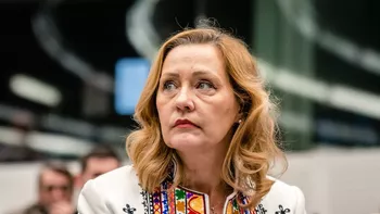 Lasconi: „Anul trecut am fost singurul politician care a vorbit despre războiul hibrid – nu ignorați influența Rusiei la alegeri!” / Despre Ponta: „Eu n-aș vota un om care nu mai știe nici el ce e” (VIDEO)