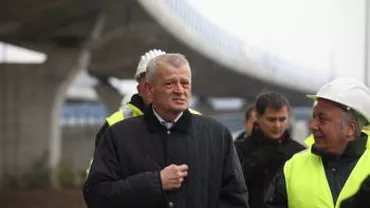 Sorin Oprescu: Stadionul Naţional va fi gata la timp. U2 ar putea inaugura arena