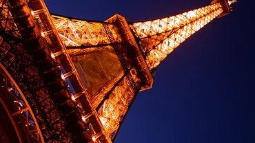 Turnul Eiffel, evacuat din cauza unei amenințări teroriste