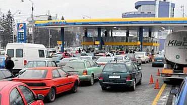 Prețul carburanților sare oficial de pragul psihologic de 6 lei / litru