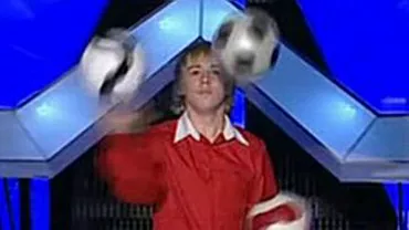 Ştefan Florescu, Cosmin Agache şi Rebeca Neacşu merg în finala Românii au Talent