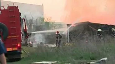 Otopeni: Un bebeluș, în stare gravă după un incendiu la o locuință improvizată