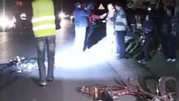Un biciclist căzut pe carosabil a fost lovit de o mașină