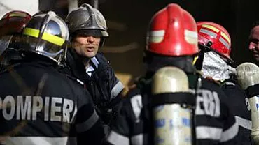 Argeș: Un incendiu a izbucnit la o fabrică de mobilă. Nu au fost raportate victime