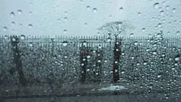 Informare ANM: Ploi torențiale și căderi de grindină. Vezi prognoza meteo