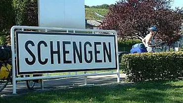 Olanda întârzie aderarea României şi Bulgariei la spaţiul Schengen până în 2012