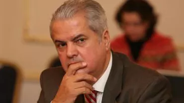 Năstase l-a reclamat pe Băsescu la Curtea Constituţională