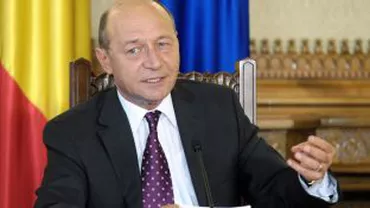 Traian Băsescu se adresează Parlamentului pe probleme de politică internă. USL nu participă la şedinţă