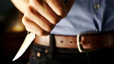 Buzău: Și-a înjunghiat și decapitat soția de față cu cei trei copii