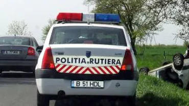 DN 2 E85: Trei persoane sunt rănite în urma unui accident rutier. Traficul este blocat