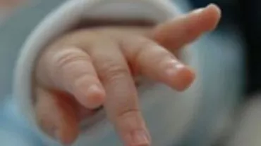Mioveni: Un bebeluș mort a fost găsit la o ghenă de gunoi