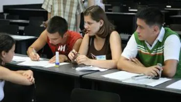 Premieră în Educaţie: A fost elaborat Statutul Studentului. Vezi ce drepturi și obligații vei avea!